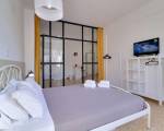Room image #19 at athens.apartotel.1